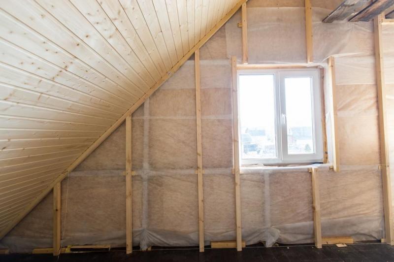Isolation des combles am&eacute;nag&eacute;s &agrave; Saint Sulpice de Royan, nos conseils